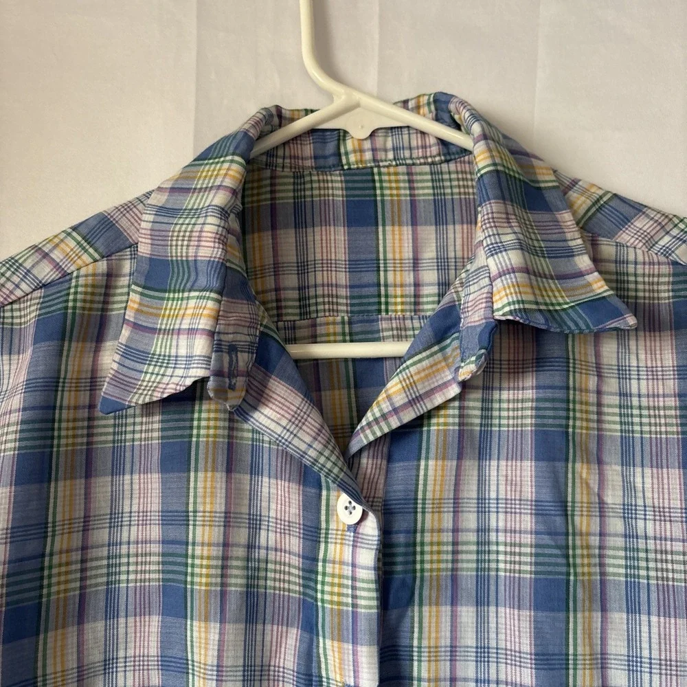 Blue and white plaid button-up shirt casual‎ Unbranded Vintage S/M